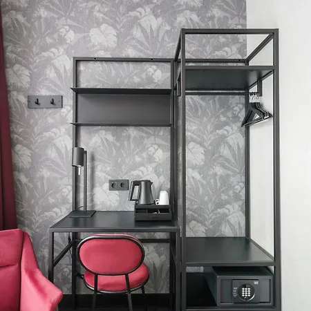 فندق Krisotel 3*